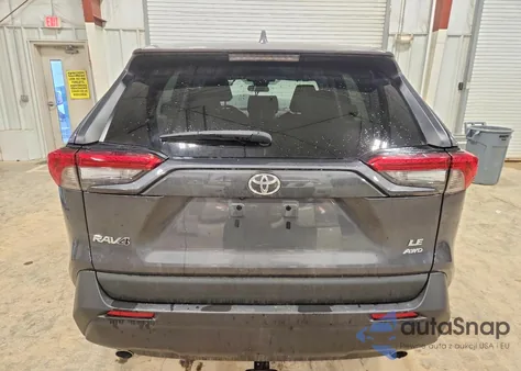 2022 Toyota Rav4 Le z USA, uszkodzony, nr VIN 2T3F1RFV7NW276855